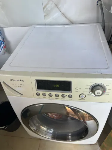 Lava e seca Electrolux