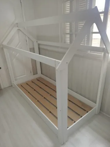Cama Casinha Montessoriana + Colchão