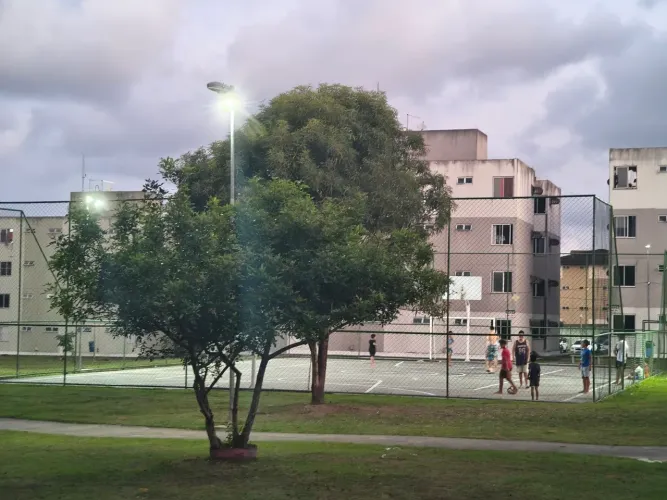Alugo apartamento no Residencial Bosque das Ubaias.