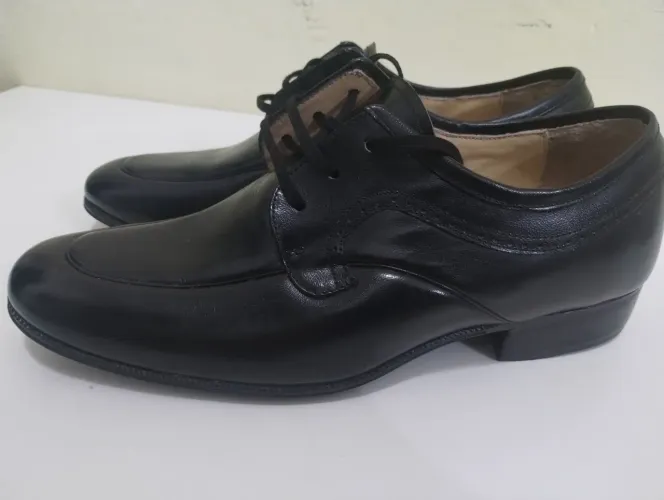 Sapato social Bettarello de couro legítimo Agabê, feito a mão, número 35-36