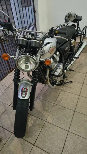 Vendo uma Interceptor 650 novinha