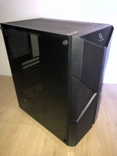 Gabinete fortrek mid tower Holt RGB
