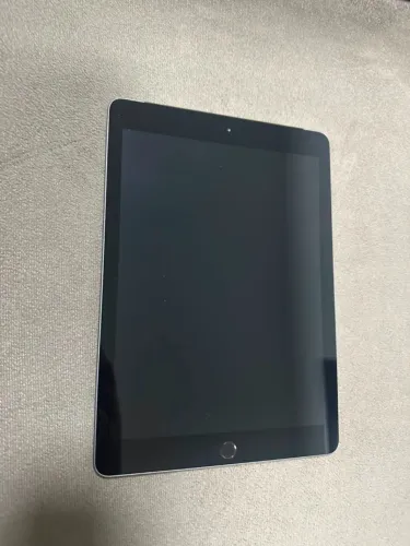 iPad 6th generation 2018 A1954 9.7" com rede móvel
