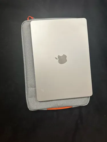 Bolsa de mão para notebook/macbook 13 a 14 polegadas.