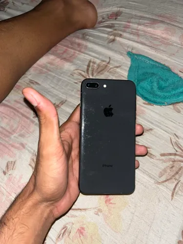 iPhone 8 Plus 