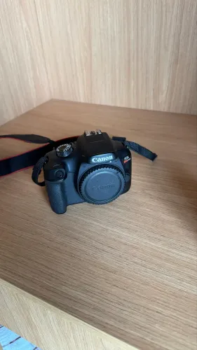 Canon EOS Rebel T100 + 2 Lentes (18-55mm + 55-250mm) | Excelente Estado