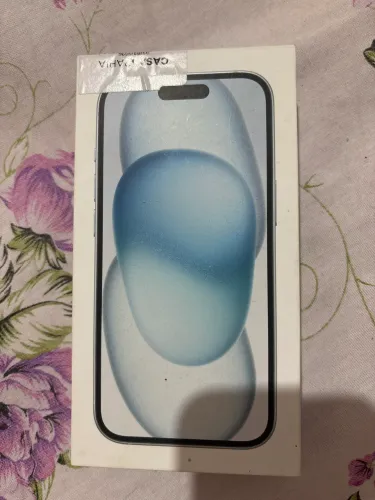 iPhone 15 bateria 100% cor: azul