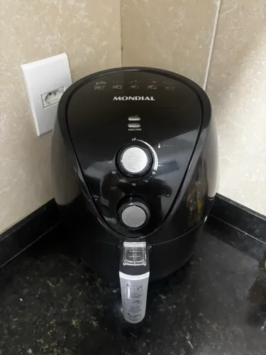 Air Fryer Mondial 4L em Ótimo Estado