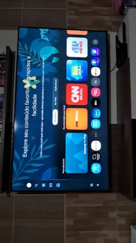 Vende-se uma TV de 65 polegadas smart