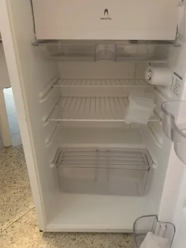 Vendo frigobar 