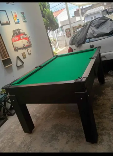 Vende se mesa de bilhar nova usada poucas vezes ,tamanho padrão medindo 1,90 × 1,20