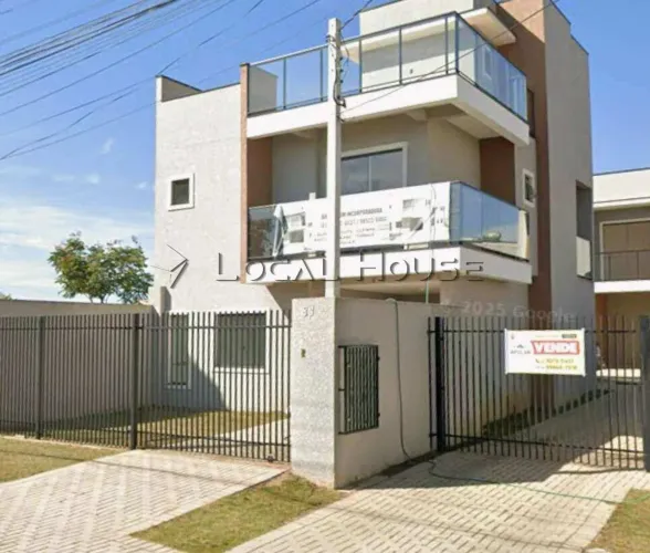 Sobrado à venda em Curitiba, Pinheirinho, com 3 quartos, 205m²