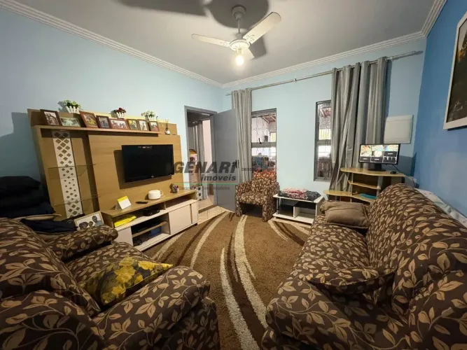Casa à venda com 2 Quartos e edícula no Jardim Nova Indaiá, Indaiatuba - SP