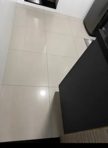 Porcelanato Delta Avorio Polido 62x62 - Lote 00034 - 3,84m²