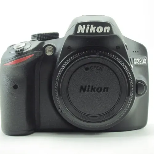 Camera Nikon D3200 Preta Conservada Para Retirada De Peças