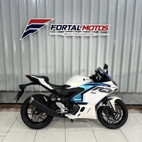 YAMAHA YZF R-3 321/ABS 2026