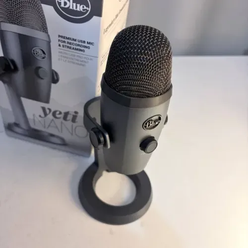 Microfone USB Blue Yeti Nano