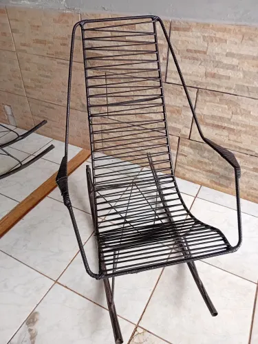 Vende se 2 cadeiras de balanço valor 500 reais