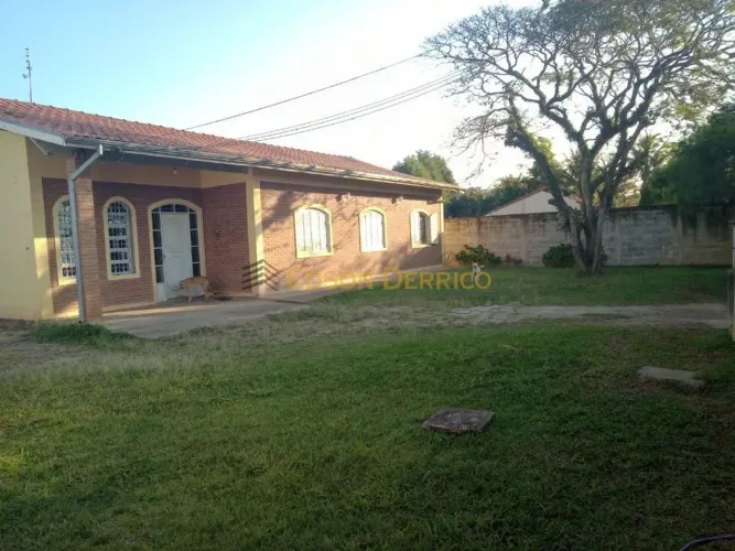 Chácara com 3 Quartos à Venda, Residencial Maricá - Pindamonhangaba