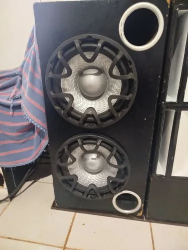 Vendo 2 de 12 uxp 2+2 com caixote mas tem conversa no preço pode chamar *02