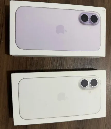 iPhone 16 128gb branco e iPhone 17 256gb lavanda