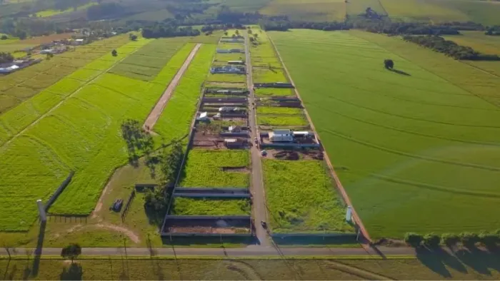 TERRENOS NA CIDADE DE MANDAGUAÇU - URBANOS C/ 1.000MT E 500MT - NO ASFALTO