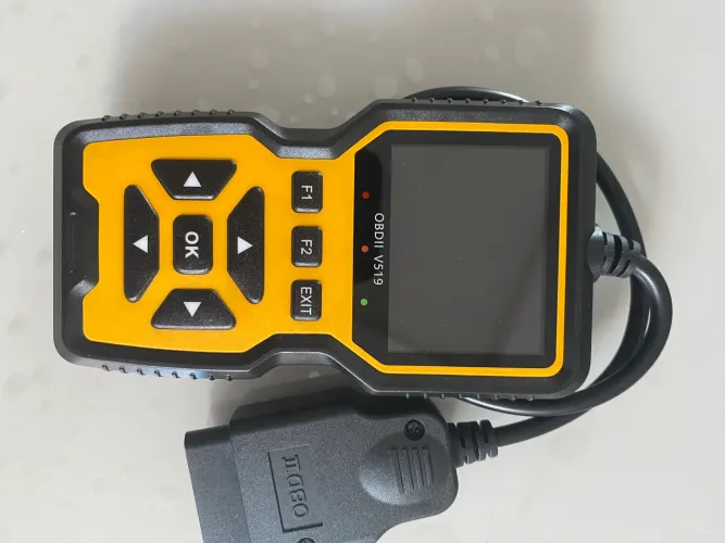 Scanner automotivo obd2 V519 apaga luz de injeção no painel