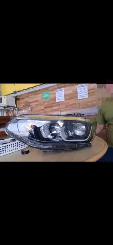 Peças originais seminovas com notas fiscais para o carro tracker ano 25/26