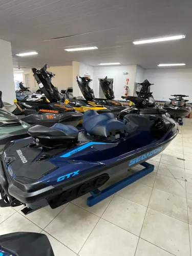 Jetski 33 horas 170 gtx ano 2024 revisado