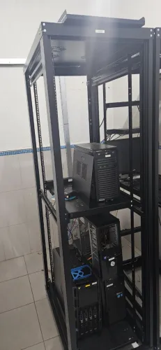 Rack Servidor Piso Aberto 44U x 2,20 de altura