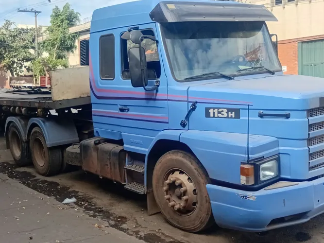 Scania 113 top laine 6 marcha ano 96. 97
