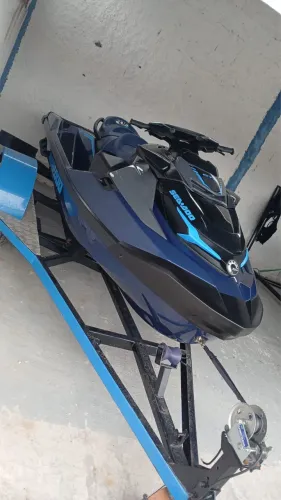Jetski GTX 2026  230 12 horas de uso