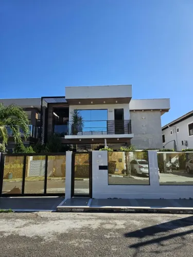 Casa esplendida a venda no Condomínio Univillas- Lauro de Freitas