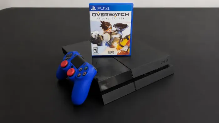 Playstation 4 1TB + controle original + jogo
