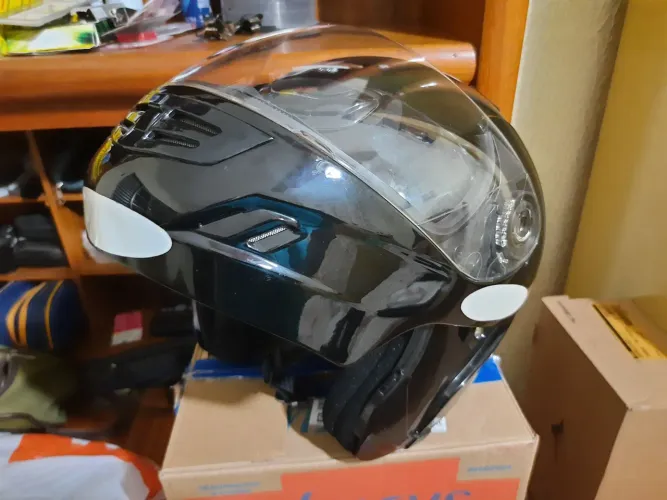 Capacete norisk escamoteável 