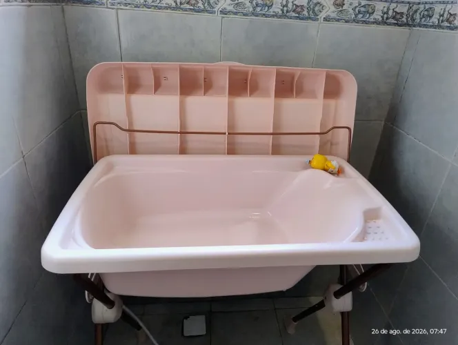 Banheira para bebê Burigotto Rosa