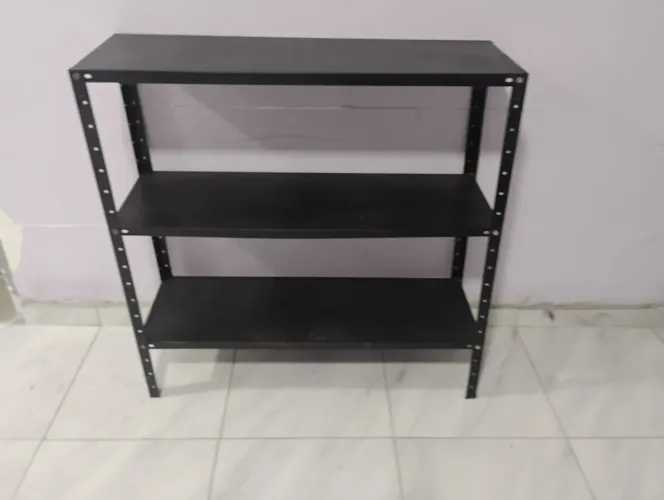 Estante de ferro