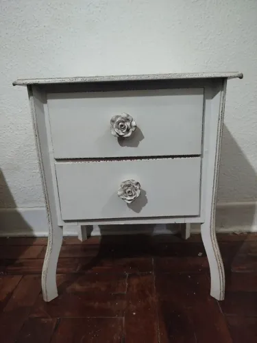 Mesa de cabeceira