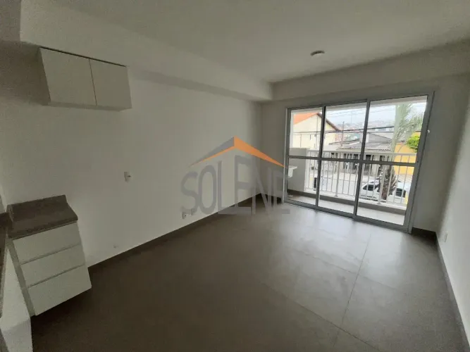 Studio para locação, Bela Vista, Osasco, banheiro com box de vidro e gabinete, varanda, ex