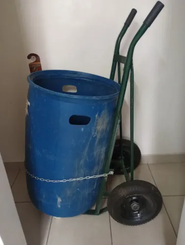 Carrinho carga para tambor de 200 litros multiuso