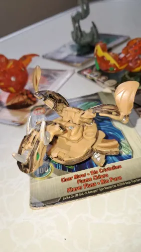 Bakugan Ultra Dragonoid Typhoon Smoke subterra raro especial
