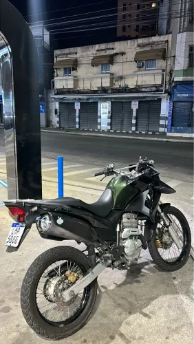 Xre 300 2018