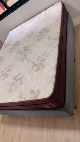 Cama de Casal Mannes Live + Colchão - Excelente Oportunidade