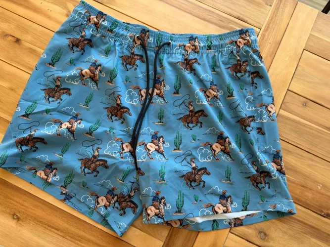 Shorts importado rock&roll Denim tema cavalo - tamanho americano L