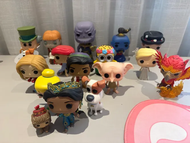 Lote de 17 Funko pops variados