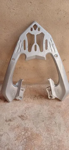 Suporte pra bau bagageiro scam