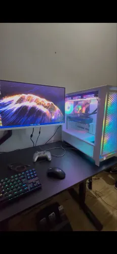 Mesa elétrica com regulagem de altura para home office ou gamer