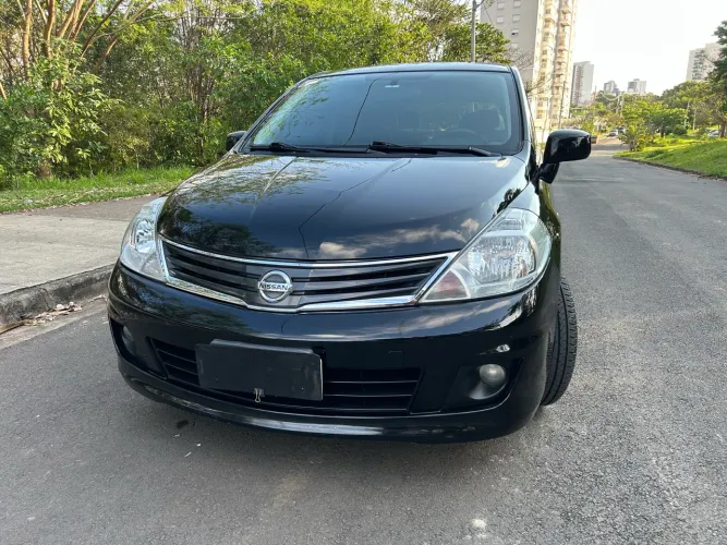 Nissan Tiida SL 1.8/1.8 Flex 16V Aut. 2012