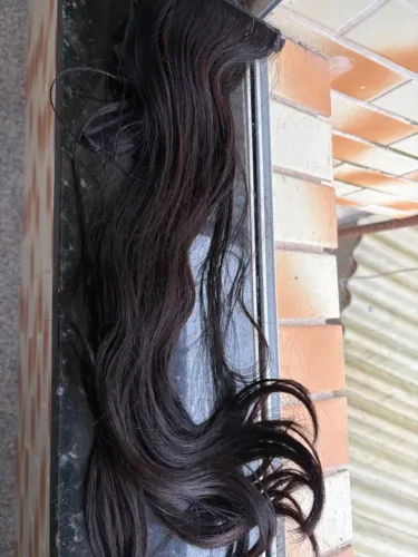 Cabelo mega hair ja colocado na fita adesiva 98gramas 53 centimetros