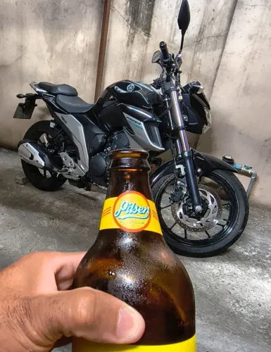 FZ25 2021/  BB DE GARAGEM COM APENAS 16.000 KM